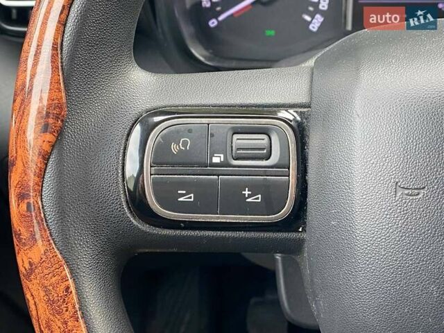 Белый Ситроен C3 Aircross, объемом двигателя 1.2 л и пробегом 87 тыс. км за 10990 $, фото 19 на Automoto.ua