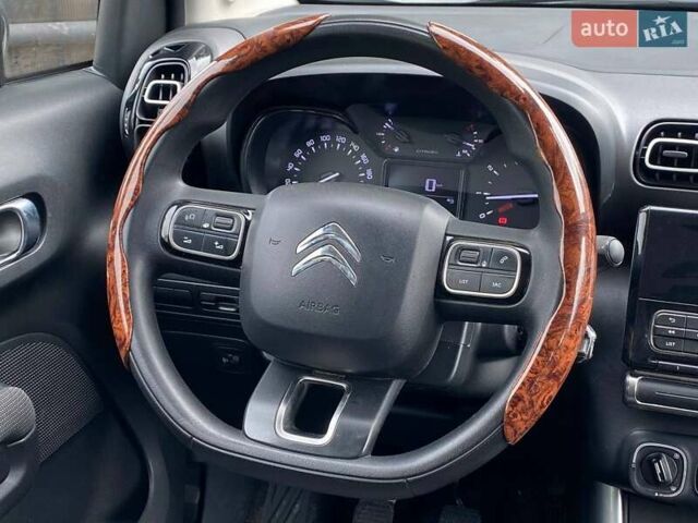 Белый Ситроен C3 Aircross, объемом двигателя 1.2 л и пробегом 87 тыс. км за 11990 $, фото 13 на Automoto.ua