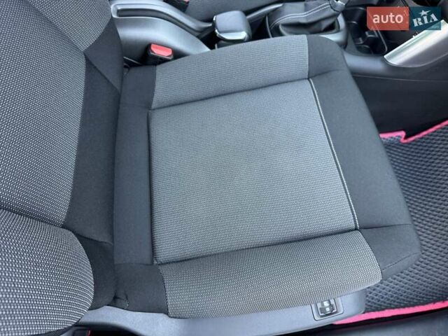 Білий Сітроен C3 Aircross, об'ємом двигуна 1.2 л та пробігом 63 тис. км за 13800 $, фото 16 на Automoto.ua