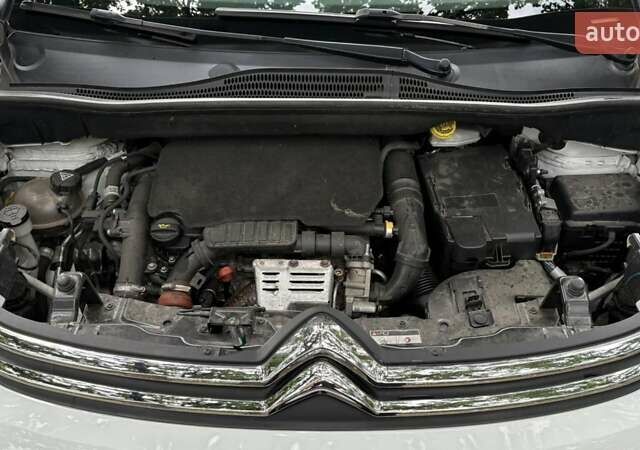Ситроен C3 Aircross 2019 в Киеве на Automoto.ua Белый Ситроен C3 Aircross, объемом двигателя 1.2 л и пробегом 109 тыс. км за 13800 $, фото 14 на Automoto.ua