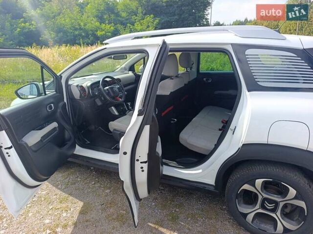 Белый Ситроен C3 Aircross, объемом двигателя 1.5 л и пробегом 167 тыс. км за 13850 $, фото 11 на Automoto.ua