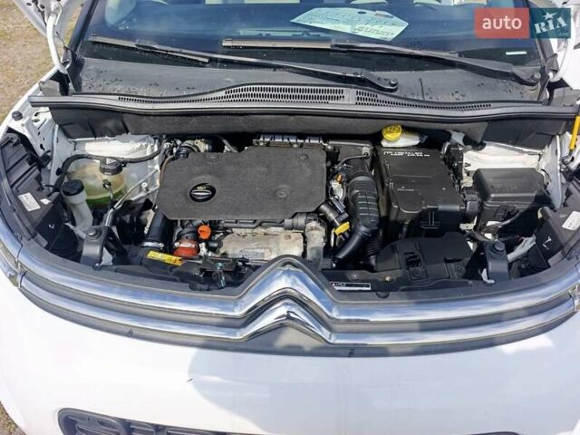 Белый Ситроен C3 Aircross, объемом двигателя 1.5 л и пробегом 167 тыс. км за 13850 $, фото 16 на Automoto.ua