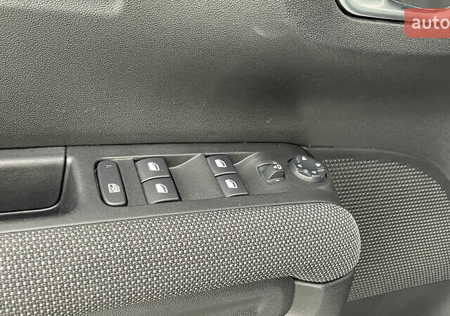 Ситроен C3 Aircross 2019 в Ивано-Франковске на Automoto.ua Белый Ситроен C3 Aircross, объемом двигателя 1.2 л и пробегом 47 тыс. км за 15800 $, фото 12 на Automoto.ua