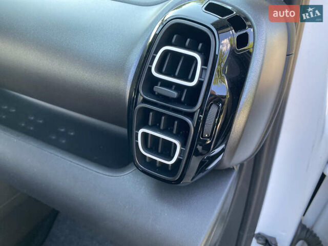 Білий Сітроен C3 Aircross, об'ємом двигуна 1.5 л та пробігом 185 тис. км за 13200 $, фото 40 на Automoto.ua