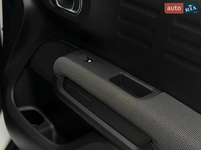 Белый Ситроен C3 Aircross, объемом двигателя 1.5 л и пробегом 58 тыс. км за 17500 $, фото 17 на Automoto.ua