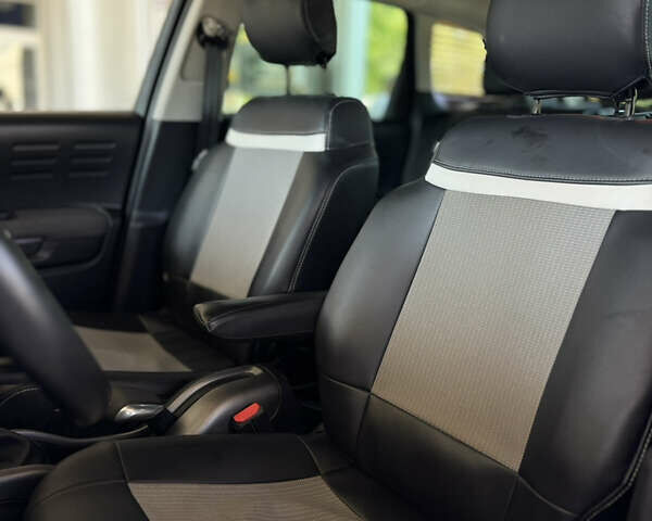 Білий Сітроен C3 Aircross, об'ємом двигуна 1.2 л та пробігом 77 тис. км за 17699 $, фото 2 на Automoto.ua