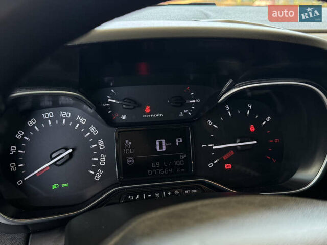 Білий Сітроен C3 Aircross, об'ємом двигуна 1.2 л та пробігом 77 тис. км за 16999 $, фото 7 на Automoto.ua