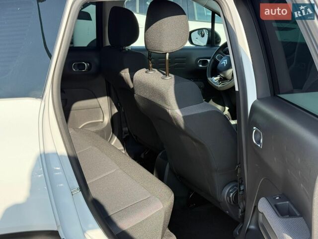 Білий Сітроен C3 Aircross, об'ємом двигуна 1.5 л та пробігом 163 тис. км за 13600 $, фото 7 на Automoto.ua