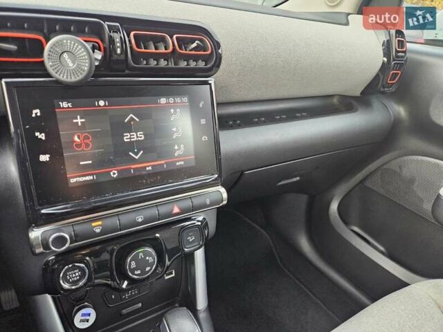 Бежевый Ситроен C3 Aircross, объемом двигателя 1.3 л и пробегом 62 тыс. км за 15000 $, фото 17 на Automoto.ua