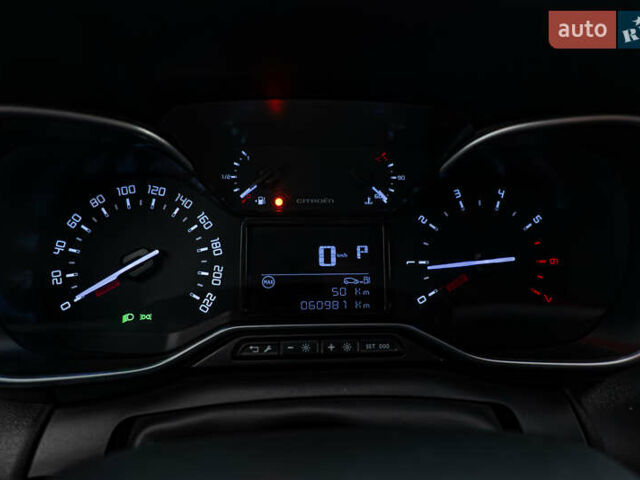 Коричневый Ситроен C3 Aircross, объемом двигателя 1.5 л и пробегом 60 тыс. км за 19043 $, фото 19 на Automoto.ua