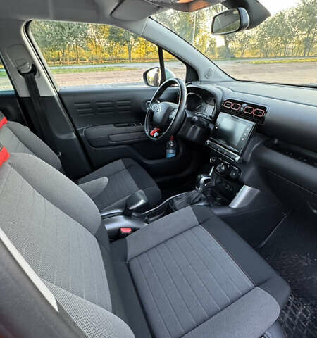 Красный Ситроен C3 Aircross, объемом двигателя 1.2 л и пробегом 55 тыс. км за 14000 $, фото 13 на Automoto.ua
