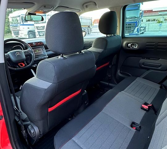 Красный Ситроен C3 Aircross, объемом двигателя 1.2 л и пробегом 55 тыс. км за 14000 $, фото 7 на Automoto.ua