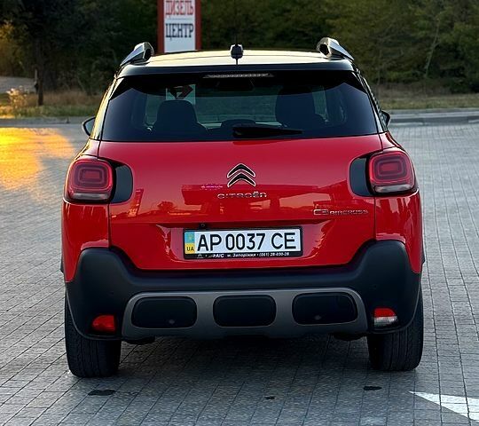 Красный Ситроен C3 Aircross, объемом двигателя 1.2 л и пробегом 55 тыс. км за 14000 $, фото 2 на Automoto.ua