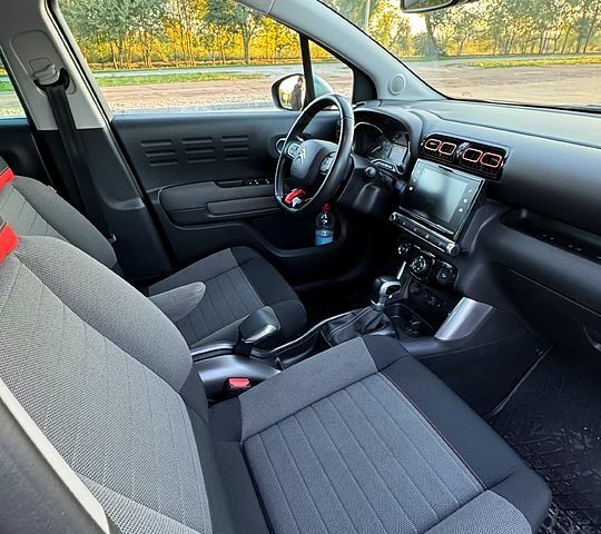 Красный Ситроен C3 Aircross, объемом двигателя 1.2 л и пробегом 55 тыс. км за 14000 $, фото 6 на Automoto.ua