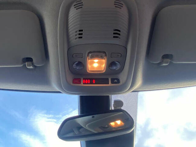 Красный Ситроен C3 Aircross, объемом двигателя 1.5 л и пробегом 182 тыс. км за 13900 $, фото 16 на Automoto.ua