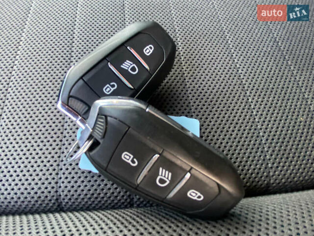 Красный Ситроен C3 Aircross, объемом двигателя 1.5 л и пробегом 182 тыс. км за 13900 $, фото 20 на Automoto.ua