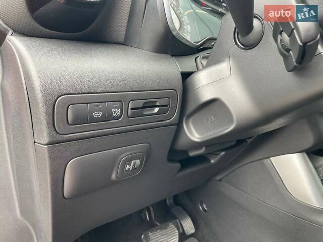 Красный Ситроен C3 Aircross, объемом двигателя 1.5 л и пробегом 27 тыс. км за 18999 $, фото 17 на Automoto.ua