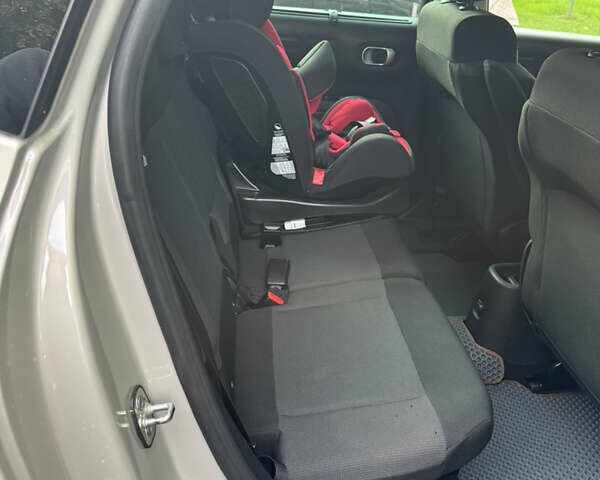 Серый Ситроен C3 Aircross, объемом двигателя 1.2 л и пробегом 149 тыс. км за 13250 $, фото 11 на Automoto.ua