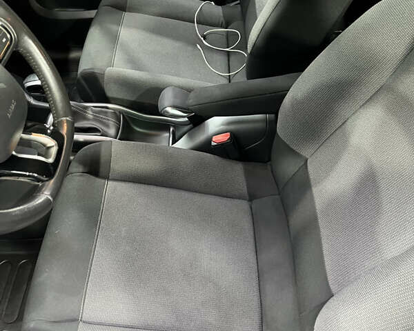 Синій Сітроен C3 Aircross, об'ємом двигуна 1.2 л та пробігом 123 тис. км за 10700 $, фото 7 на Automoto.ua