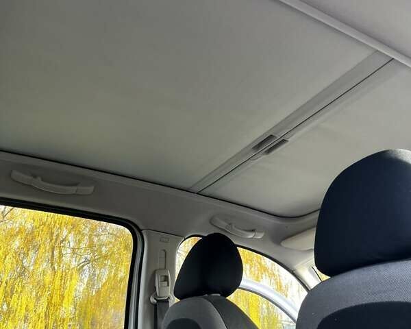 Білий Сітроен С3 Пікассо, об'ємом двигуна 1.4 л та пробігом 162 тис. км за 5000 $, фото 9 на Automoto.ua