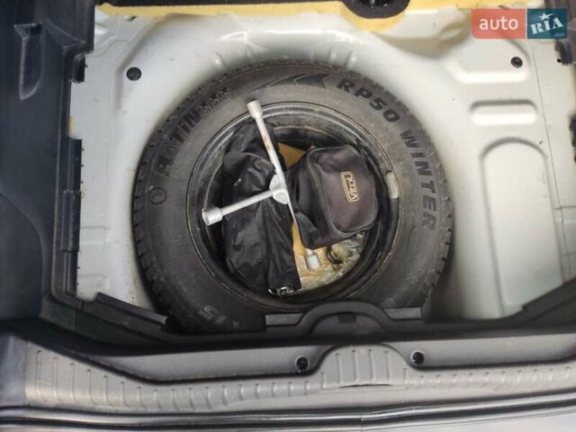 Білий Сітроен С3 Пікассо, об'ємом двигуна 1.6 л та пробігом 218 тис. км за 5200 $, фото 21 на Automoto.ua