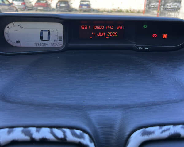 Білий Сітроен С3 Пікассо, об'ємом двигуна 1.4 л та пробігом 162 тис. км за 5950 $, фото 6 на Automoto.ua