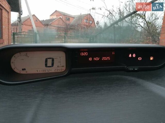 Белый Ситроен С3 Пикассо, объемом двигателя 1.4 л и пробегом 114 тыс. км за 4500 $, фото 2 на Automoto.ua