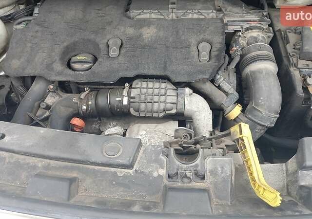 Білий Сітроен С3 Пікассо, об'ємом двигуна 1.56 л та пробігом 335 тис. км за 6700 $, фото 11 на Automoto.ua