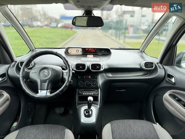 Белый Ситроен С3 Пикассо, объемом двигателя 1.56 л и пробегом 163 тыс. км за 7499 $, фото 14 на Automoto.ua