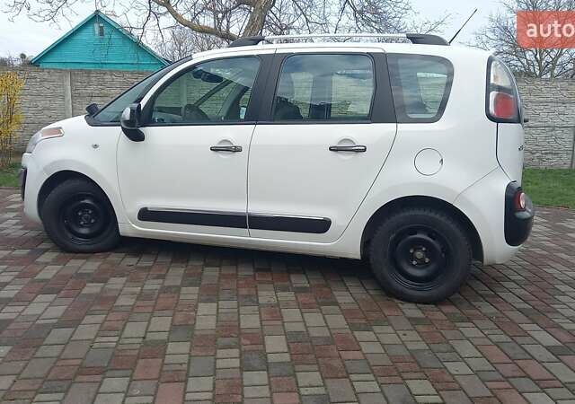 Білий Сітроен С3 Пікассо, об'ємом двигуна 1.56 л та пробігом 335 тис. км за 6700 $, фото 1 на Automoto.ua