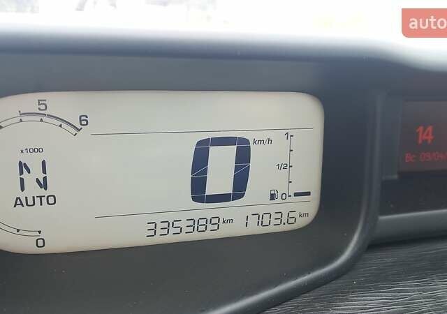 Білий Сітроен С3 Пікассо, об'ємом двигуна 1.56 л та пробігом 335 тис. км за 6700 $, фото 7 на Automoto.ua