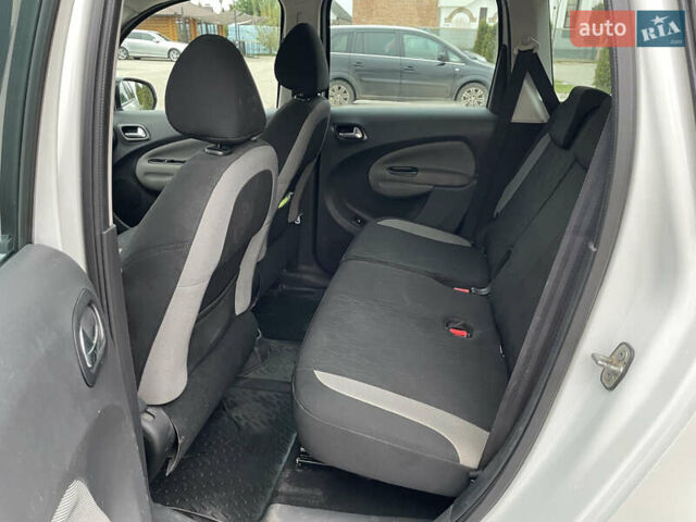 Белый Ситроен С3 Пикассо, объемом двигателя 1.56 л и пробегом 278 тыс. км за 7000 $, фото 8 на Automoto.ua