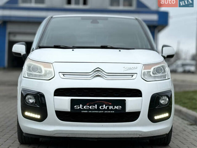 Белый Ситроен С3 Пикассо, объемом двигателя 1.56 л и пробегом 163 тыс. км за 7499 $, фото 2 на Automoto.ua