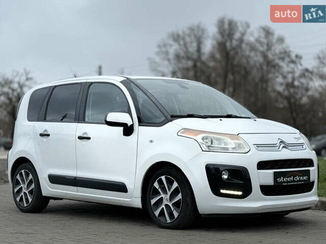 Белый Ситроен С3 Пикассо, объемом двигателя 1.56 л и пробегом 163 тыс. км за 7499 $, фото 1 на Automoto.ua