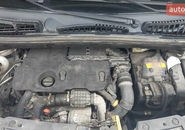 Білий Сітроен С3 Пікассо, об'ємом двигуна 1.56 л та пробігом 335 тис. км за 6700 $, фото 10 на Automoto.ua