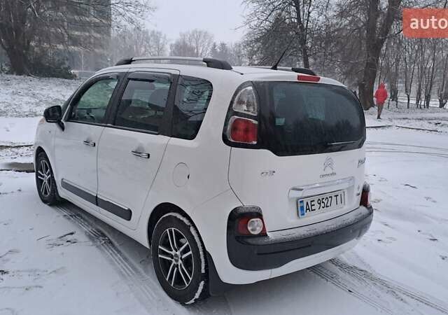 Білий Сітроен С3 Пікассо, об'ємом двигуна 1.56 л та пробігом 123 тис. км за 10700 $, фото 4 на Automoto.ua