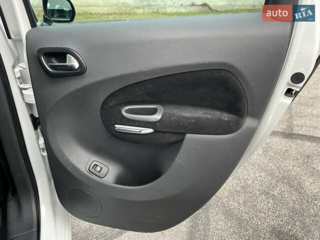 Белый Ситроен С3 Пикассо, объемом двигателя 1.2 л и пробегом 202 тыс. км за 6200 $, фото 13 на Automoto.ua