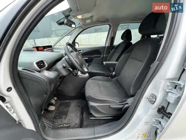 Белый Ситроен С3 Пикассо, объемом двигателя 1.2 л и пробегом 202 тыс. км за 6200 $, фото 8 на Automoto.ua