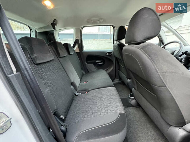 Белый Ситроен С3 Пикассо, объемом двигателя 1.2 л и пробегом 202 тыс. км за 6200 $, фото 14 на Automoto.ua