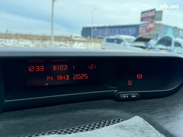 Белый Ситроен С3 Пикассо, объемом двигателя 16 л и пробегом 267 тыс. км за 6690 $, фото 15 на Automoto.ua