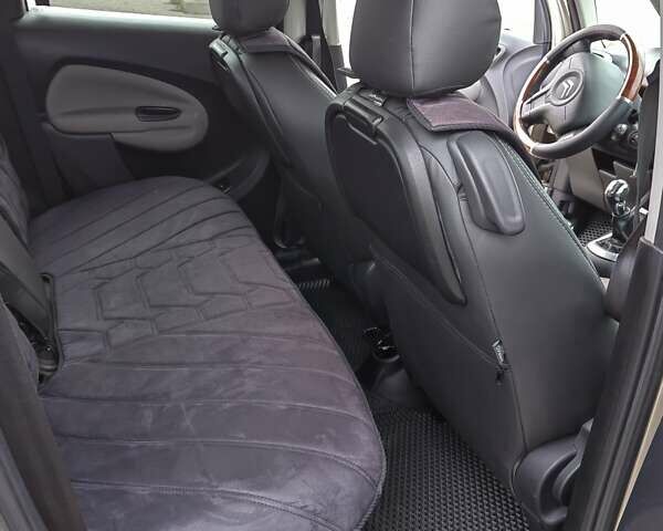 Бежевый Ситроен С3 Пикассо, объемом двигателя 1.6 л и пробегом 212 тыс. км за 4950 $, фото 8 на Automoto.ua