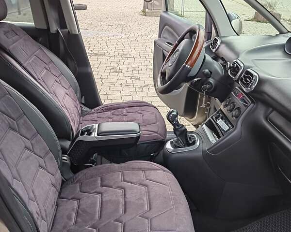 Бежевый Ситроен С3 Пикассо, объемом двигателя 1.6 л и пробегом 212 тыс. км за 4950 $, фото 10 на Automoto.ua