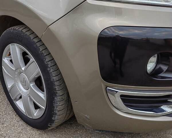 Бежевый Ситроен С3 Пикассо, объемом двигателя 1.6 л и пробегом 212 тыс. км за 4950 $, фото 13 на Automoto.ua