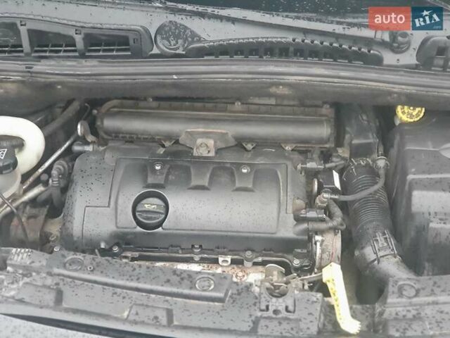 Чорний Сітроен С3 Пікассо, об'ємом двигуна 1.6 л та пробігом 191 тис. км за 4800 $, фото 8 на Automoto.ua