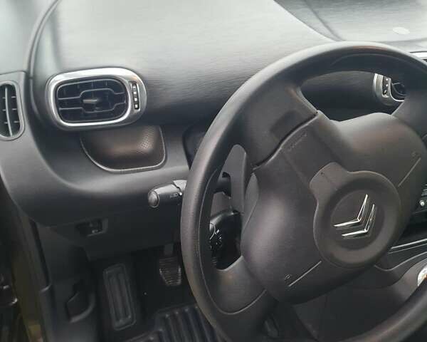 Чорний Сітроен С3 Пікассо, об'ємом двигуна 1.6 л та пробігом 191 тис. км за 4800 $, фото 12 на Automoto.ua