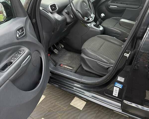 Чорний Сітроен С3 Пікассо, об'ємом двигуна 1.6 л та пробігом 345 тис. км за 5790 $, фото 13 на Automoto.ua