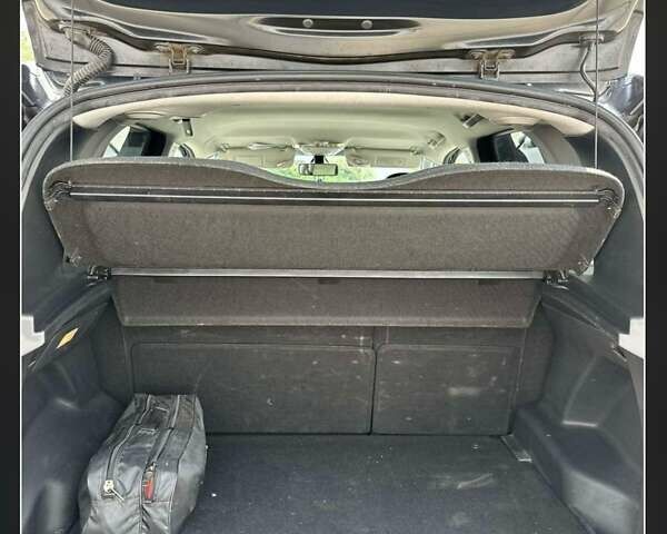 Черный Ситроен С3 Пикассо, объемом двигателя 1.6 л и пробегом 350 тыс. км за 6000 $, фото 19 на Automoto.ua