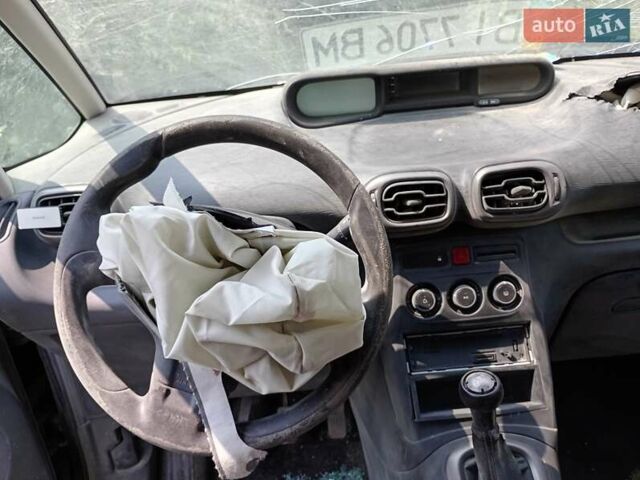 Черный Ситроен С3 Пикассо, объемом двигателя 1.4 л и пробегом 80 тыс. км за 1900 $, фото 6 на Automoto.ua