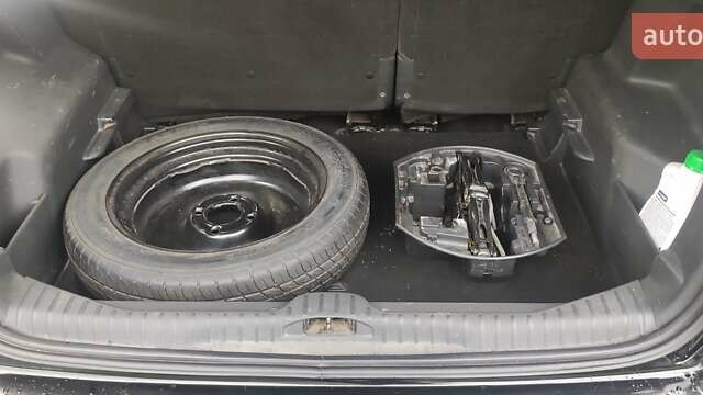 Черный Ситроен С3 Пикассо, объемом двигателя 1.4 л и пробегом 175 тыс. км за 5500 $, фото 27 на Automoto.ua