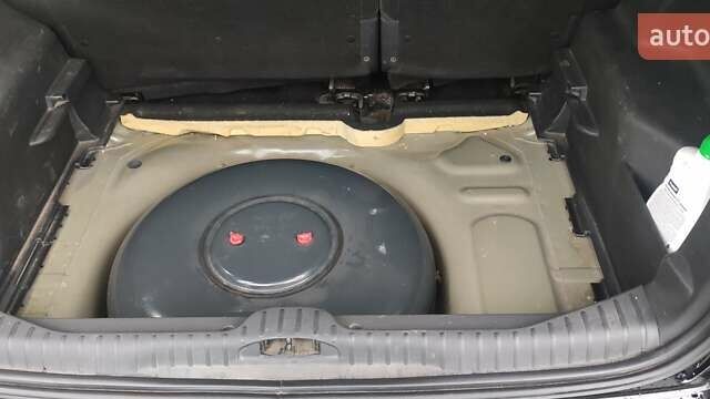 Черный Ситроен С3 Пикассо, объемом двигателя 1.4 л и пробегом 175 тыс. км за 5500 $, фото 28 на Automoto.ua